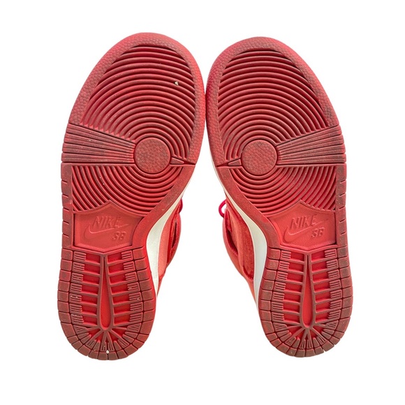 Nike SB Dunk High Premium 'Red Velvet' - Picture 4 of 7